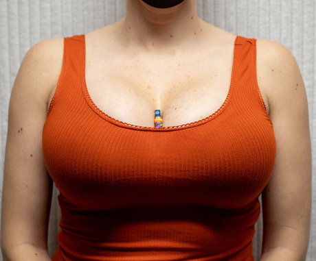 danidoreen model top images