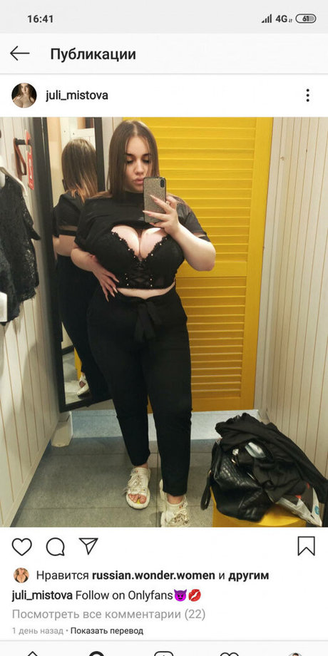 Julia Missi model pic