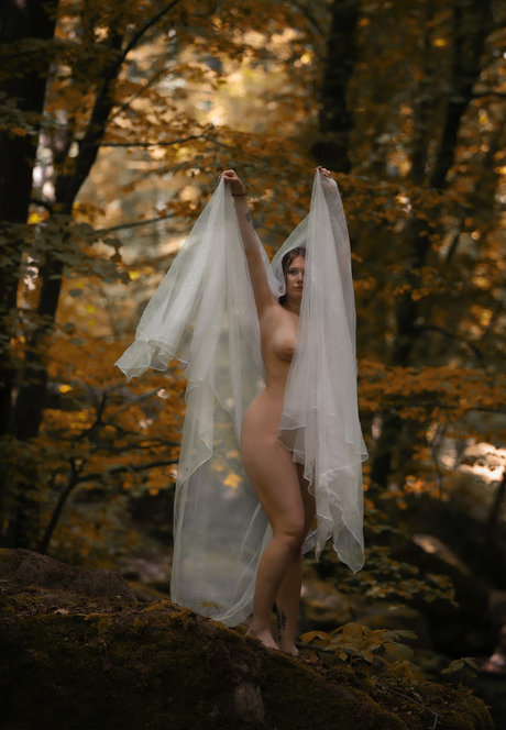 Marleen official backup naked actress images