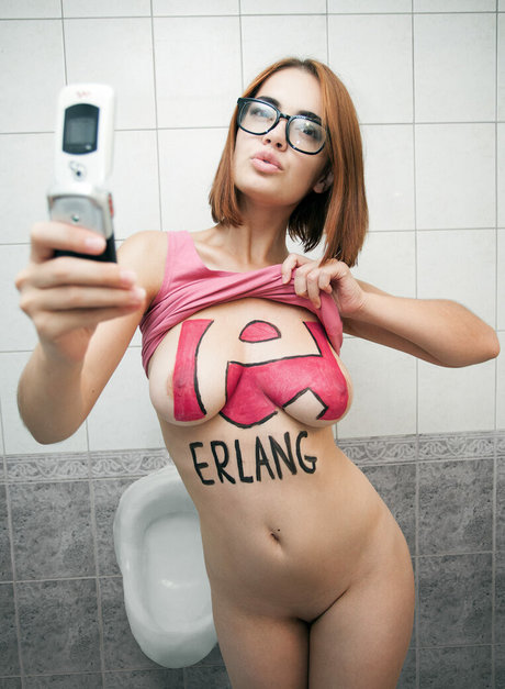 Kamilla model naked pic