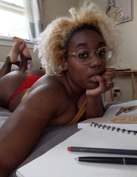 thothead star nudes gallery