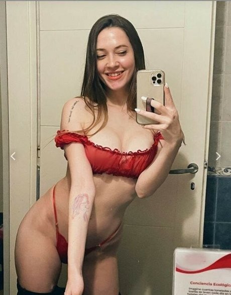 Daiana Hernandez model erotic gallery