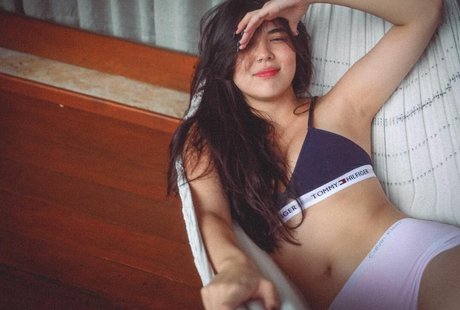 Anna Kisue erotic star archive