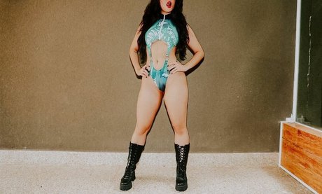 Anna Kisue beautiful actress photos