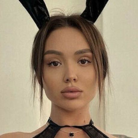 Kkari model sexy gallery