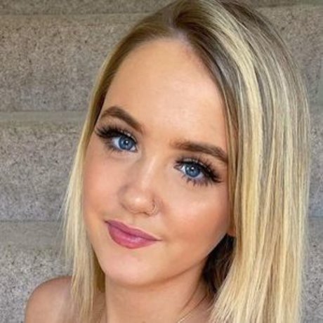 Ellen Peters pornographic model image