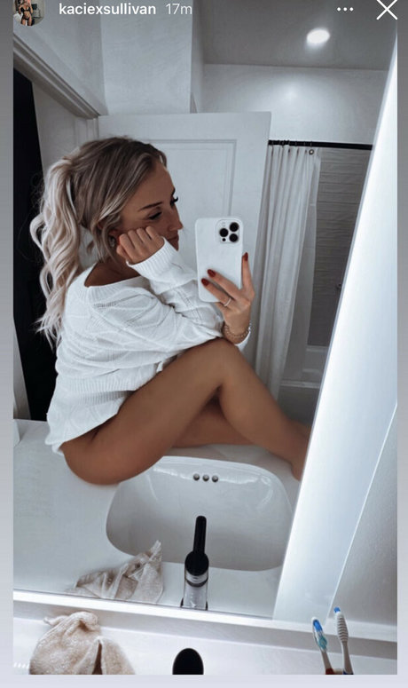 Kacieeee080 beautiful pornstar pics