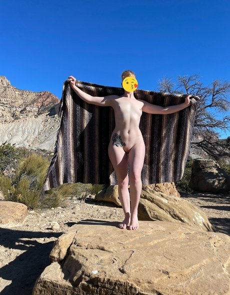 Peachy Peaks star porn images