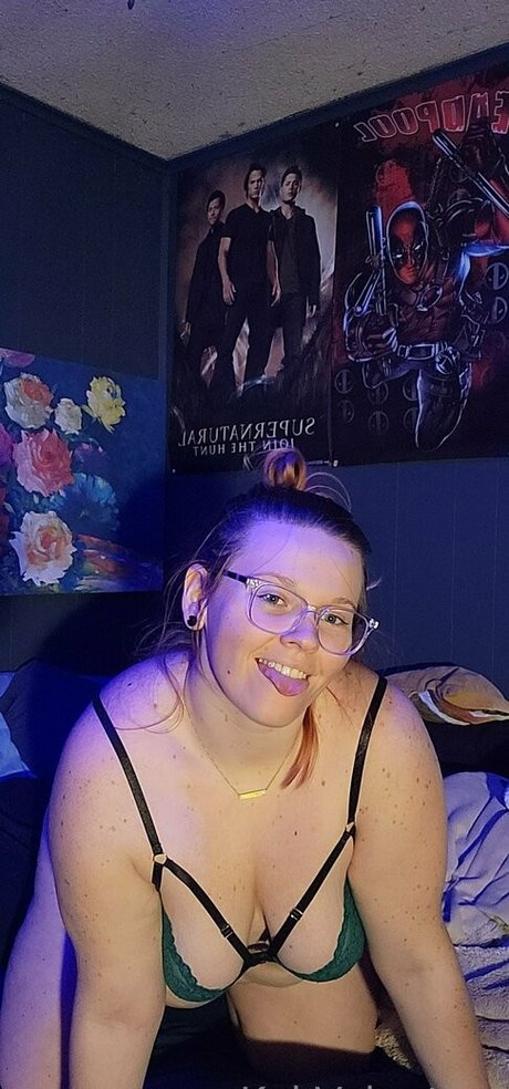 Kai Valentine naked pornstar archive