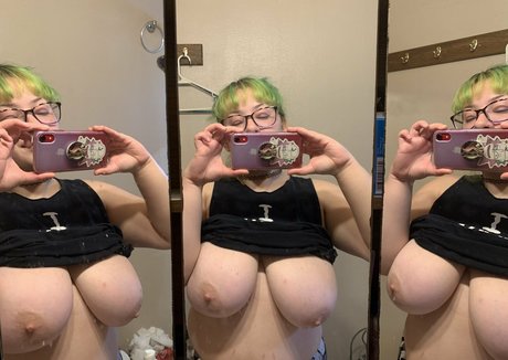 crypticalice nice model photo