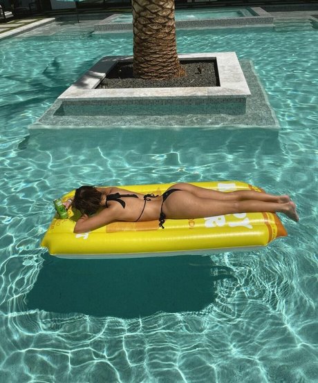 Tessa Brook star pornographic pics