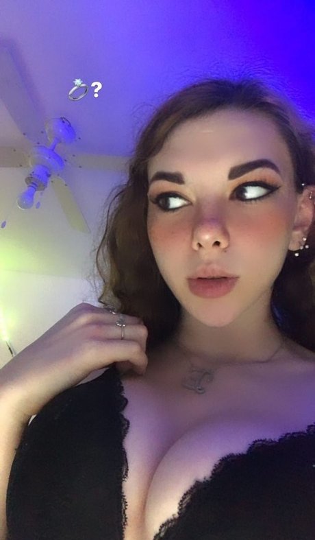 Eden Ayalon star top pics