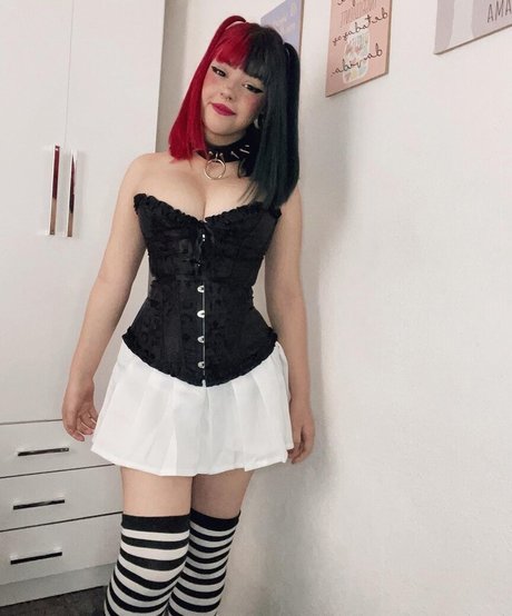 Agnes Melo pretty star archive