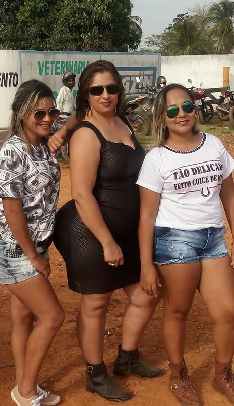 Aline Barreto nude pornstar galleries