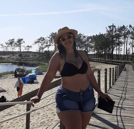 Aline Barreto pornstar beautiful images