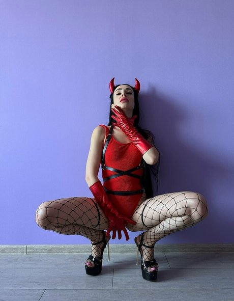 Missheels07 nude pornstar image