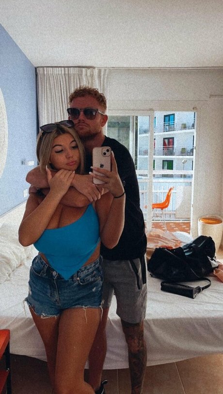 Jazmineblouise sexy actress photos