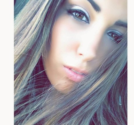 Amanda Thompson model nude photo