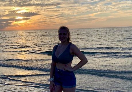 Emily Littles nice star pic