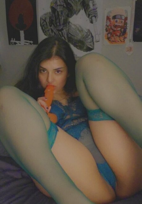 Itsaka model beautiful pic