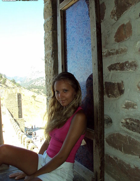 18 free onlyfans pretty photo