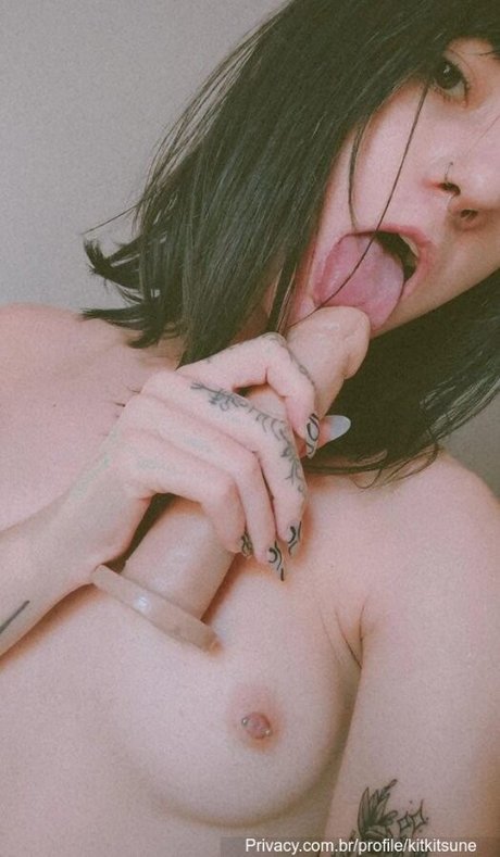 Kitkitsune actress photos