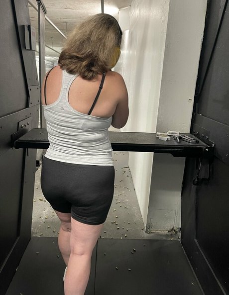 Wifeydoingthingz pornstar hot galleries