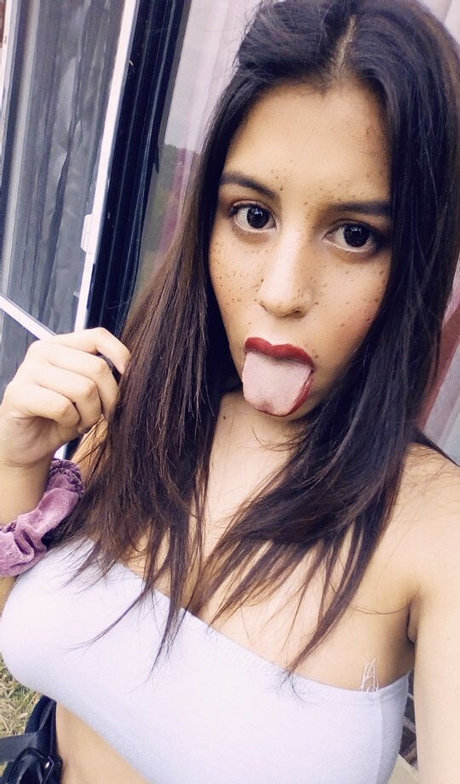 sofiaaleggree model hot picture