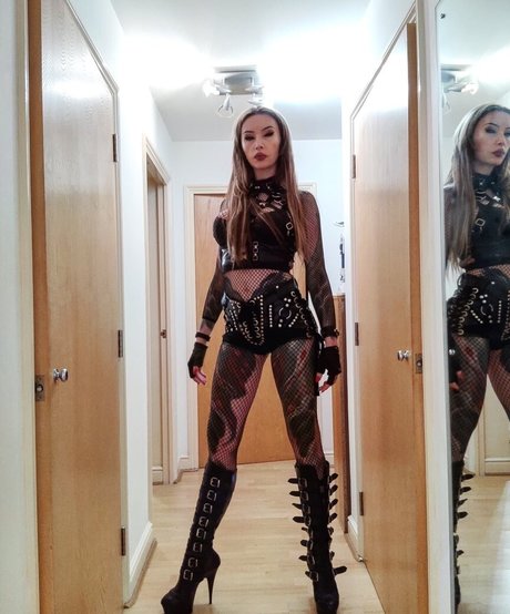 Veronica Carol Blades hot pornstar archive