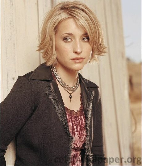 Allison Mack nudes model images