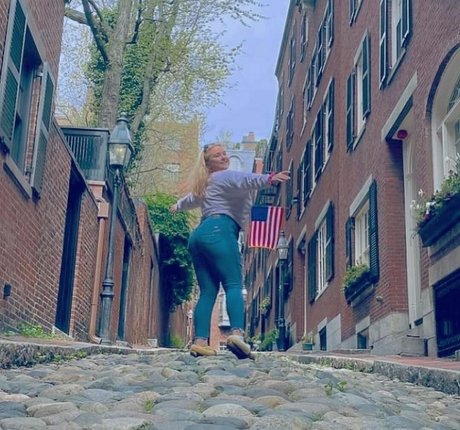 Amberly naked pornstar img