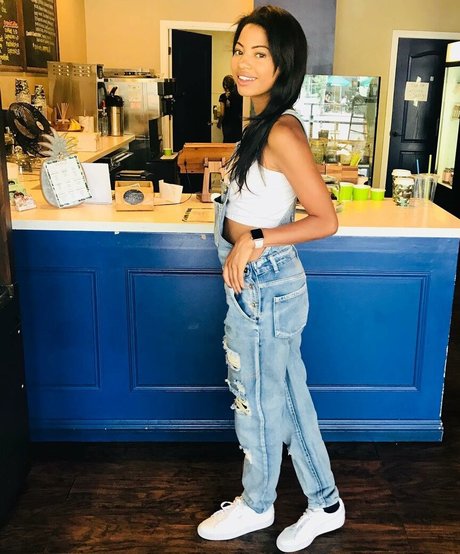 Camille Hyde pornstar xxx pictures