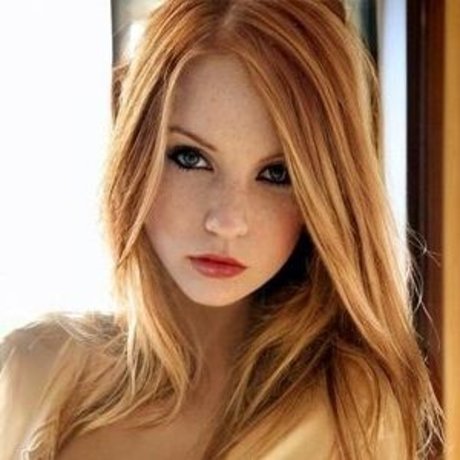 Plastique Mojo star nude archive