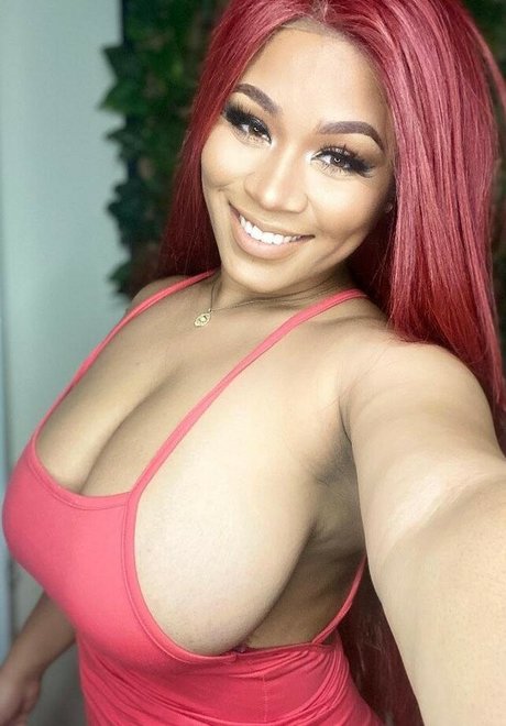 Ashley Zee star pretty image