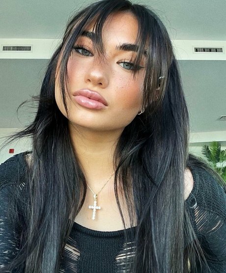 Gianna Luke sexy actress pic