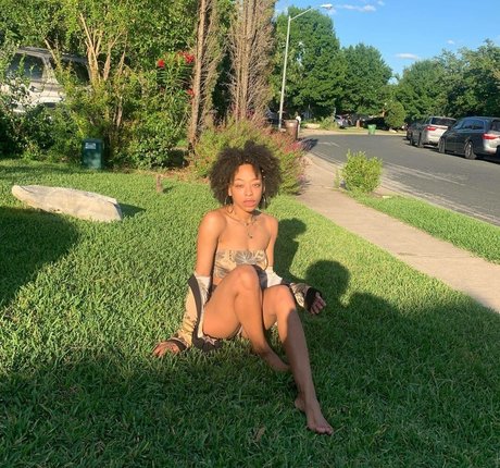 chynaunique hot actress photos