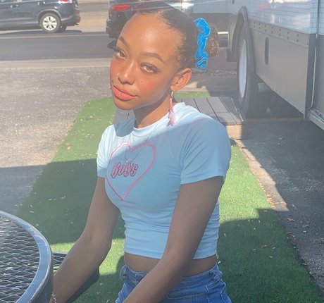 chynaunique pornstar exclusive picture