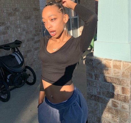 chynaunique top model img