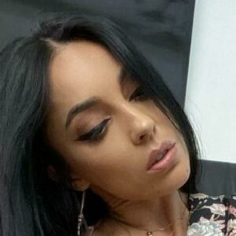 Bustyan perfect pornstar pics