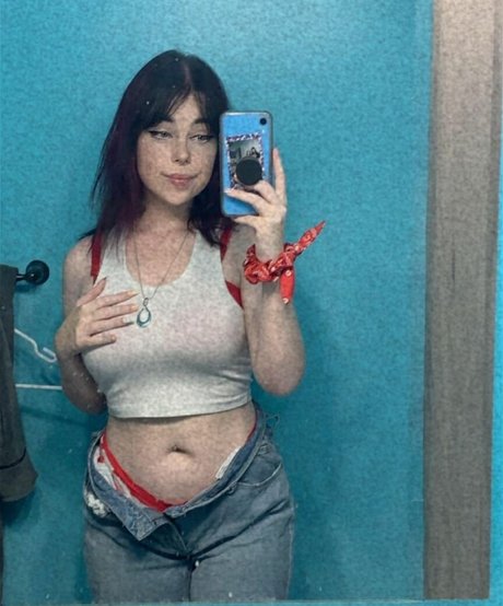 Daisyy mayyy pornstar top pic