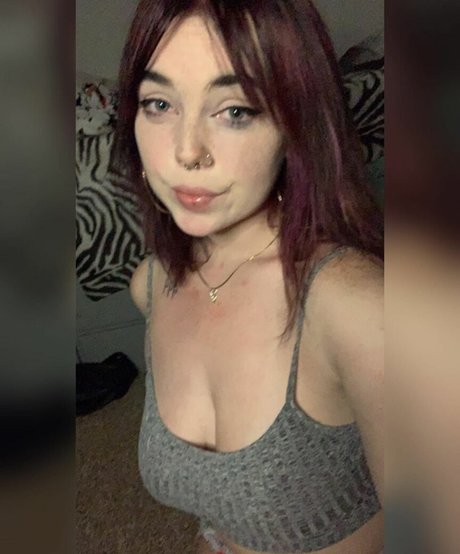 Daisyy mayyy model xxx picture