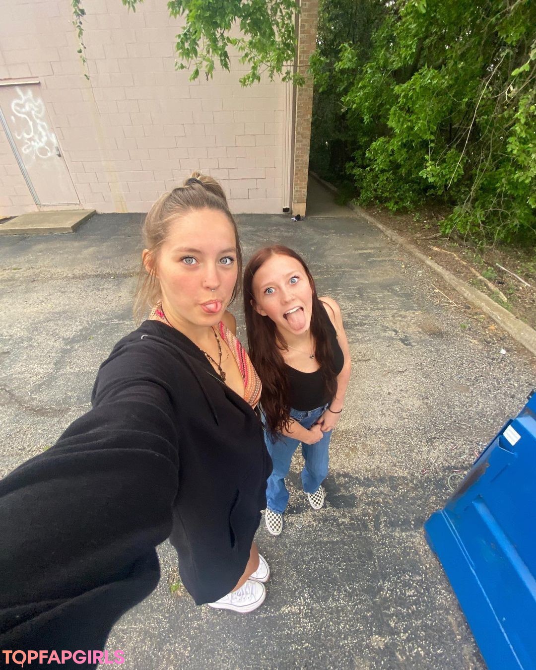 Peyton Coffee high quality actress pic