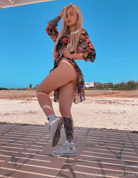 Leah Larsh free model pictures