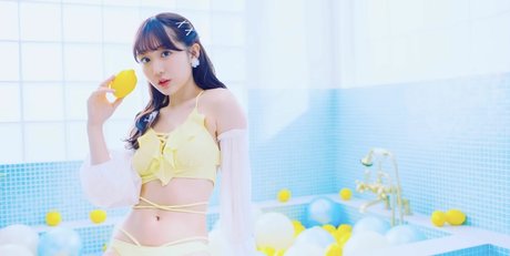 Abe Yumeri model pictures