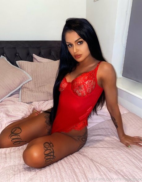 emilypaigexx nice actress gallery