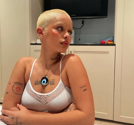 college onlyfans beautiful photo