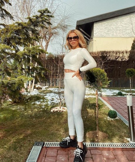 Valentina Lungu sex actress archive