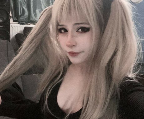 omviiix pornographic star img