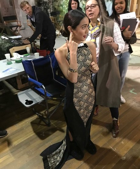 Summer Bishil star art pic