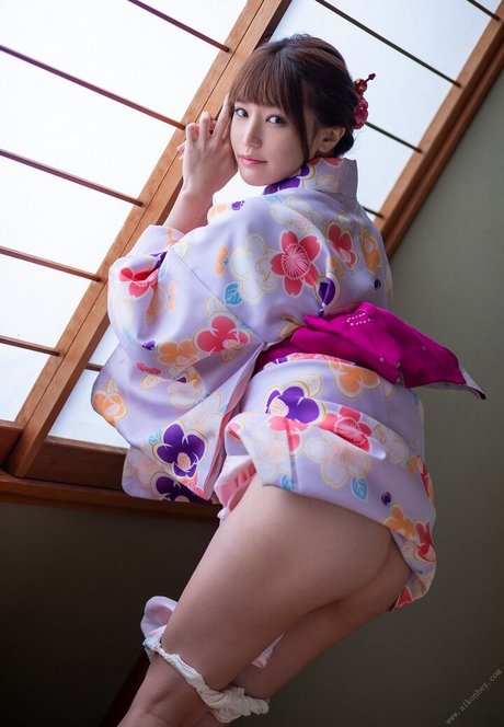 Shoko Takahashi pornstar pics